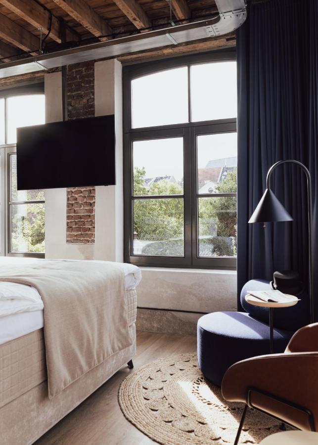Hotel Cousins Boutique